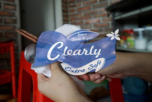Sự thật chết người nếu bạn dung giấy vệ sinh để lau miệng