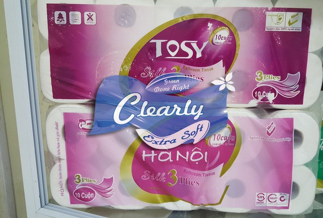 Giấy vệ sinh giả xuất hiện khắp thị trường Việt Nam
